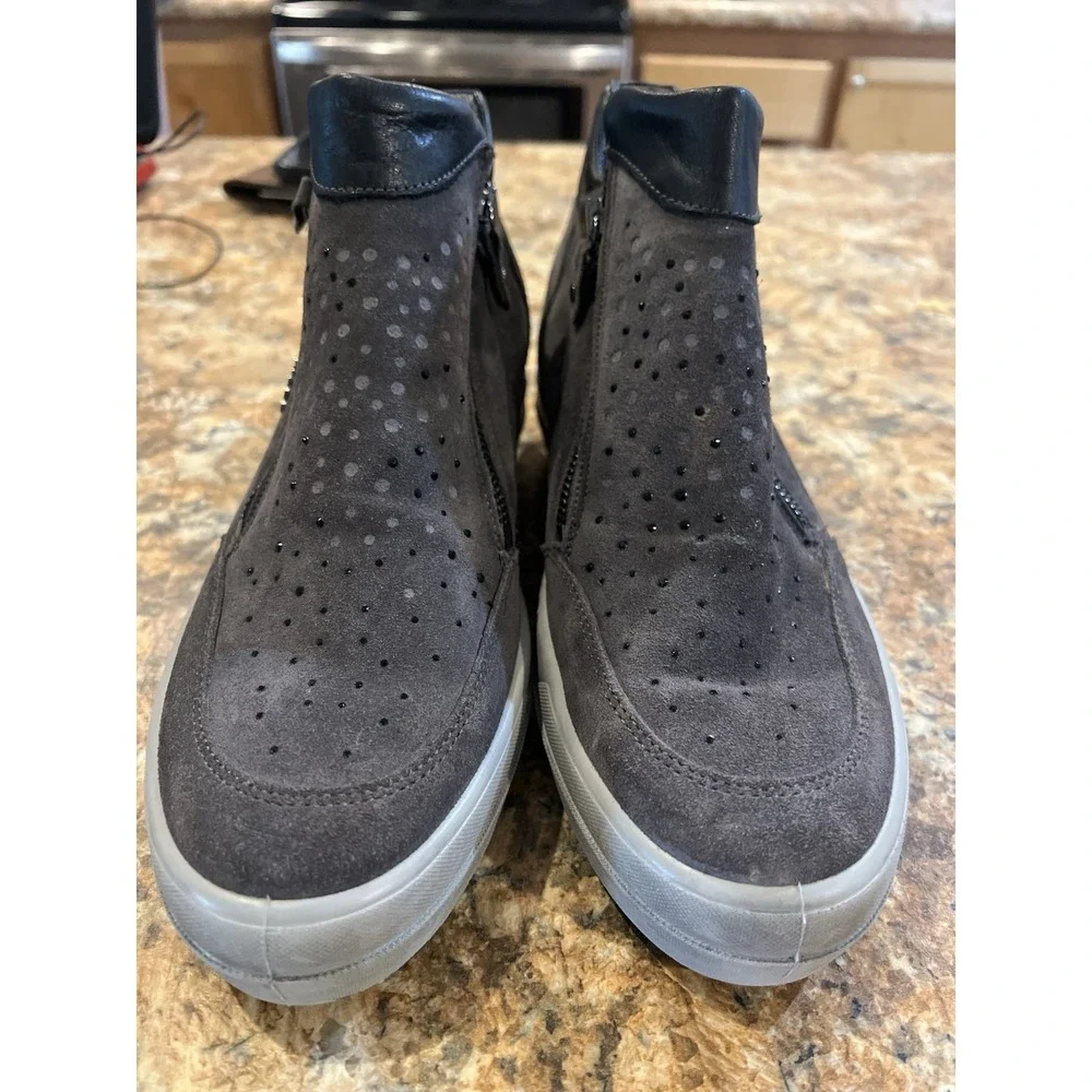 Igi&Co Womens Hidden Wedge Sneakers Gray Suede Side Zip Size 41‎ EU / 10-10.5 US